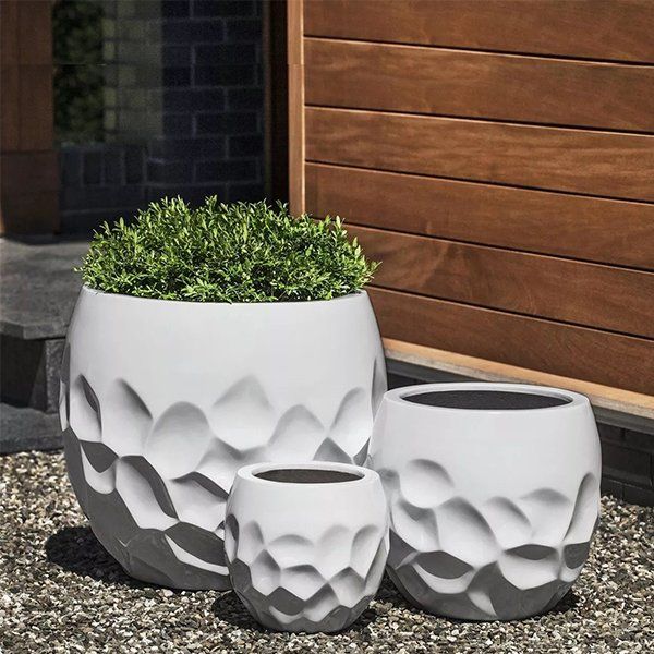 Combee Planter Pot