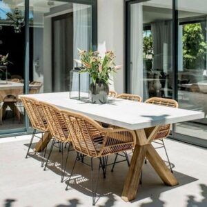 Xavero Dining Table